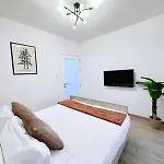 Luxury Near Waterfront! Apartamento *